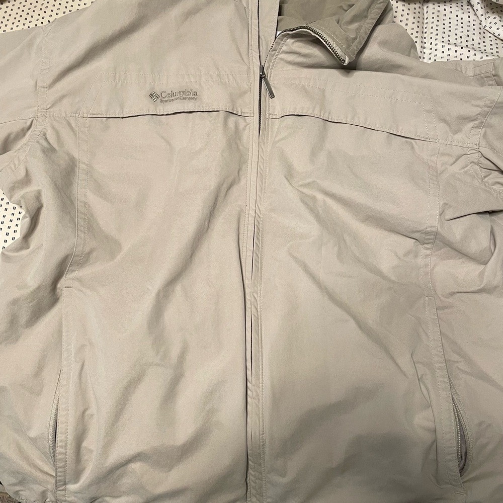Columbia Light Gray Windbreaker Jacket